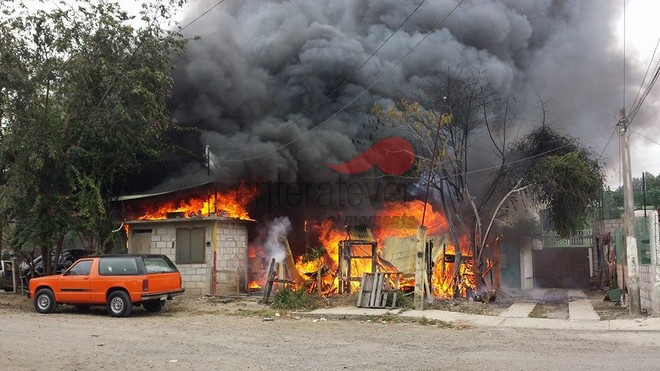 12 incendios en casas habitación de Poza Rica en lo que va del año. Foto: Rogelio Quiroz Pulido