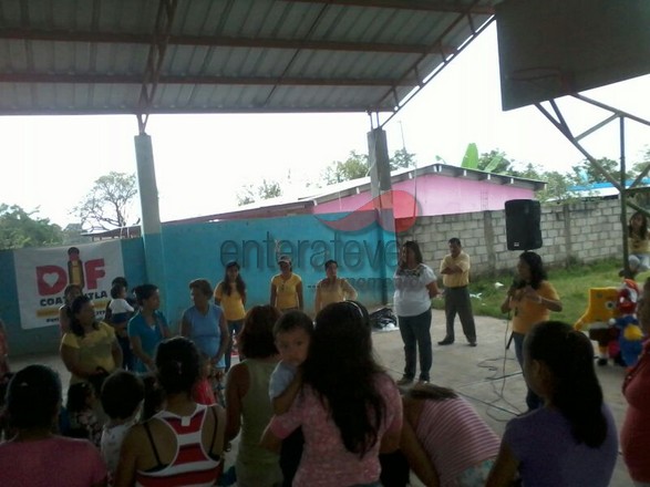 Festeja DIF a niños de las comunidades