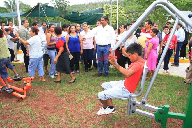 Entregan rehabilitado parque “Niños Heroes”