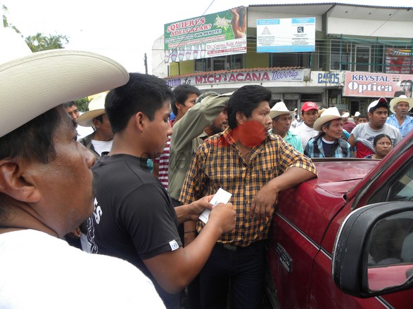 Campesinos impiden que SM Vial los multe