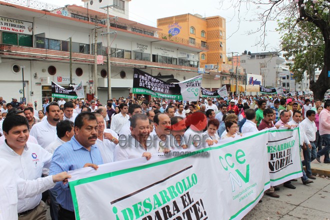 Asegura Pemex que invertirá más de 22 mil mdp en Poza Rica