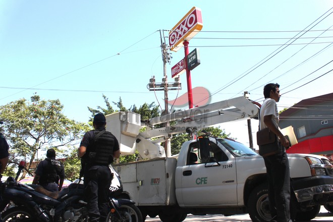Corto circuito genera apagón