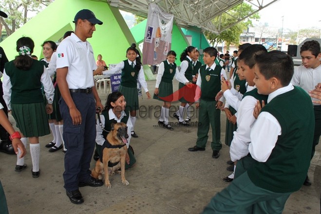 Capacitan a niños en materia de protección en Poza Rica