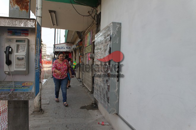 Acusan comerciantes trabajos irregulares de SIGMA