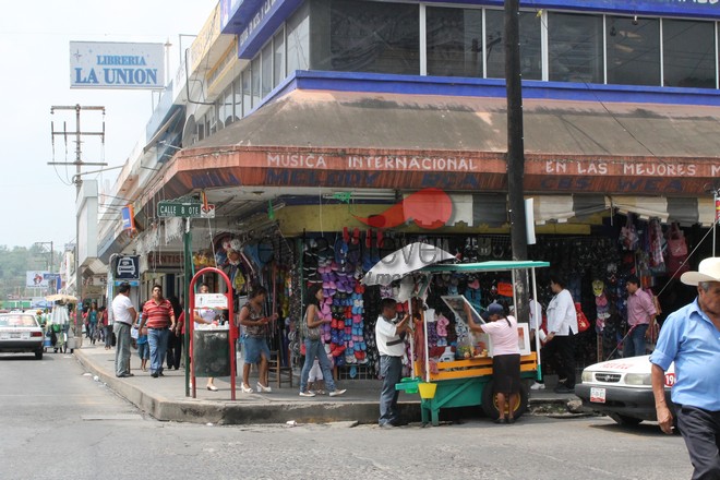 Temen aprehensión de comerciantes del mercado Poza Rica