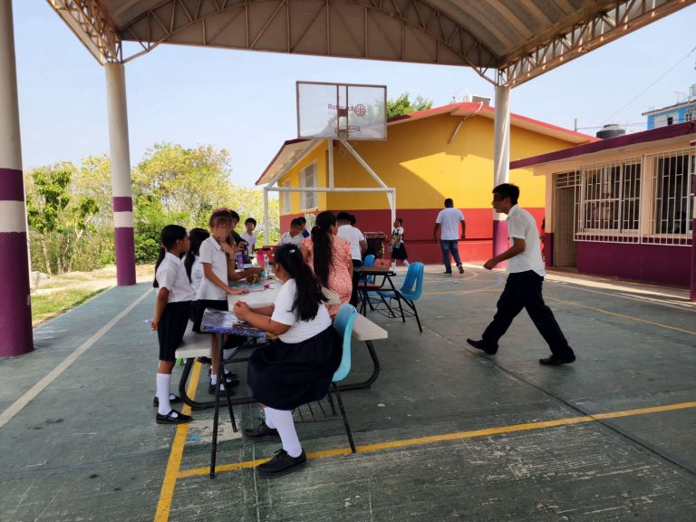 Altas temperaturas obligan a modificar dinámicas escolares en Poza Rica