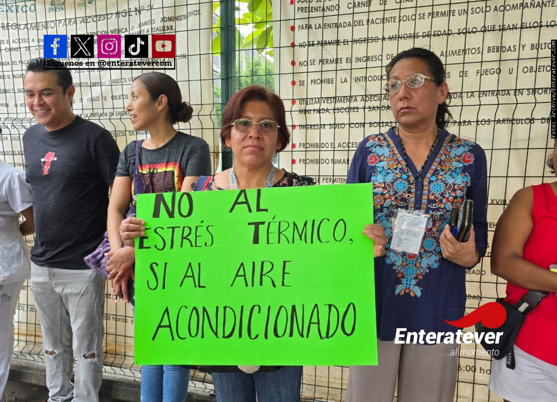 Protestan trabajadores del Hospital General de Zona No. 24 del IMSS por precarias condiciones laborales