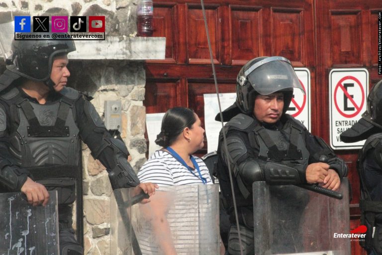 Sesión del Ople en Papantla se encuentra detenida, elementos de seguridad resguardan la zona
